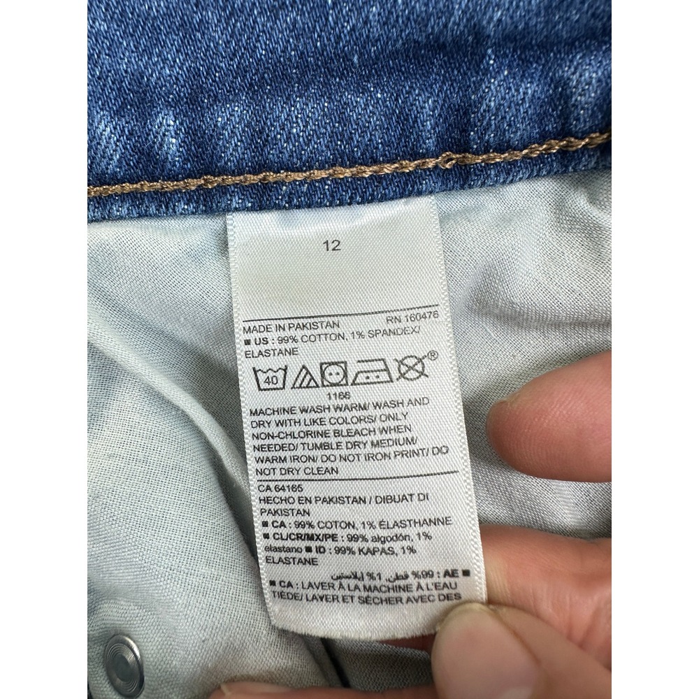 Old Navy Womens High Waisted Denim Shorts Medium Wash Raw Hem Cuffed Size 12 - Picture 5 of 13